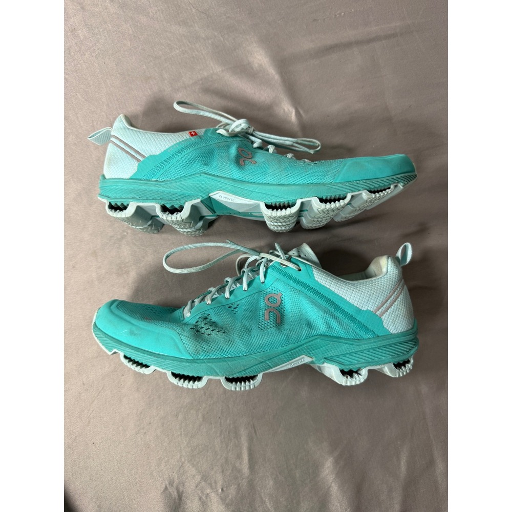 On Running Cloudventure Teal Blue Trail Running Shoes Womens 9 Swiss Engineering - Picture 1 of 7